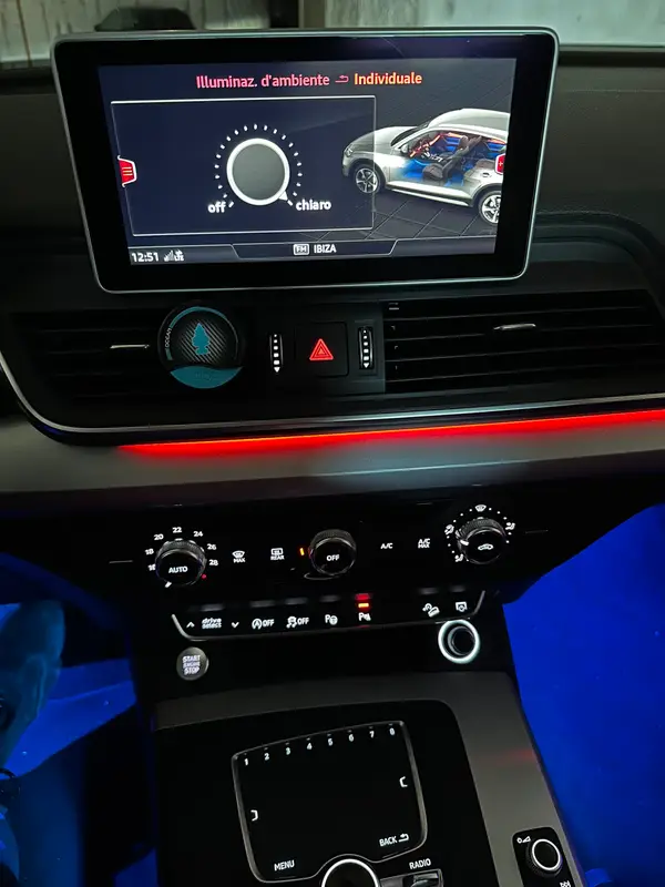 Audi Q5 — installazione Ambient Light a 64 colori, foto 9 di 9