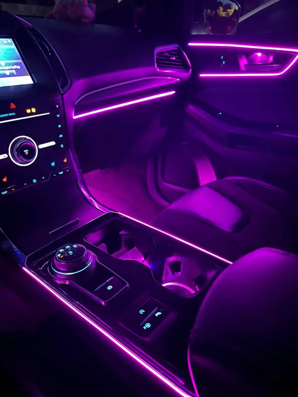 Ford Edge — installazione Ambient Light a 64 colori, foto 4 di 4