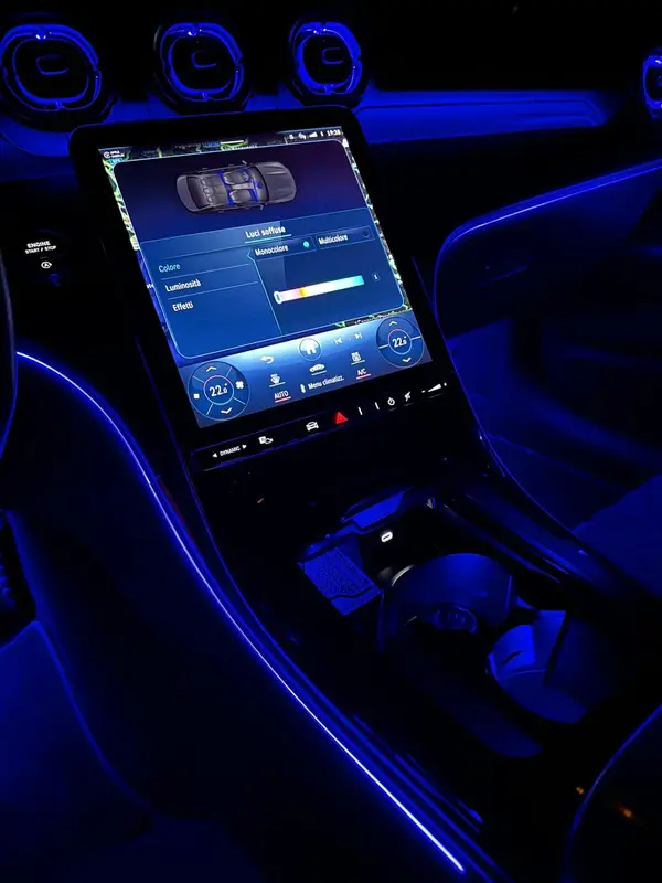 Mercedes-Benz Classe C W206 · GLC X254 — installazione Ambient Light a 64 colori, foto 11 di 12