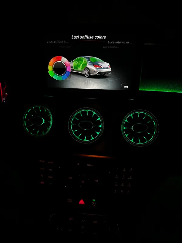 Mercedes-Benz W176 · W246 · X156 · C117 — installazione Ambient Light a 64 colori, foto 7 di 8