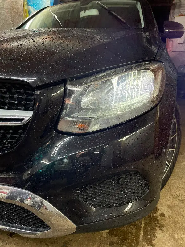 Mercedes-Benz GLC C253 (2017) — conversione fari da alogeno a Full LED, foto 1 di 2