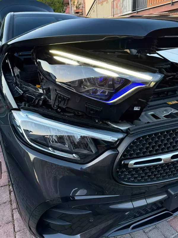 Mercedes-Benz GLC X254 — passaggio da fari LED a Digital Light, foto 2 di 5