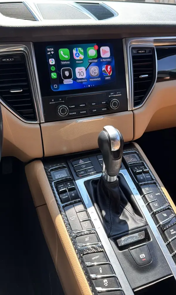 Porsche Macan S (2017) — attivazione Apple CarPlay e Android Auto, foto 2 di 2
